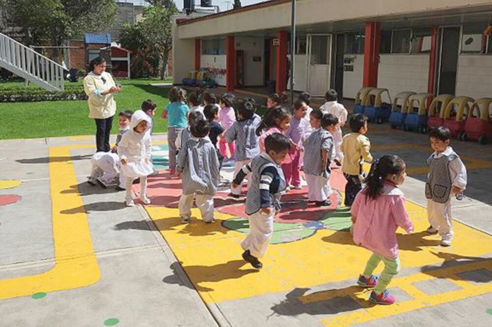 Las estancias infantiles del Seguro Social implementan cambios en los menús con los más altos estándares de calidad, a fin de combatir el sobrepeso y la obesidad, para lo cual retiraron el azúcar añadido de los alimentos que dan a los niños (ESPECIAL)