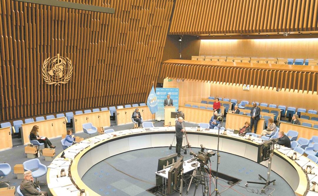 La sala de sesiones de la OMS, durante la reunión virtual que se celebró esta semana y concluyó con la resolución de iniciar una pesquisa independiente sobre la gestión de la pandemia. Foto: AFP