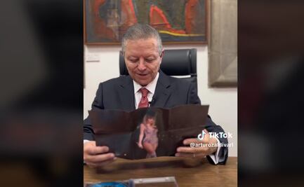 Arturo Zaldívar celebra como todo un swiftie los tres conciertos de Taylor Swift en el Foro Sol