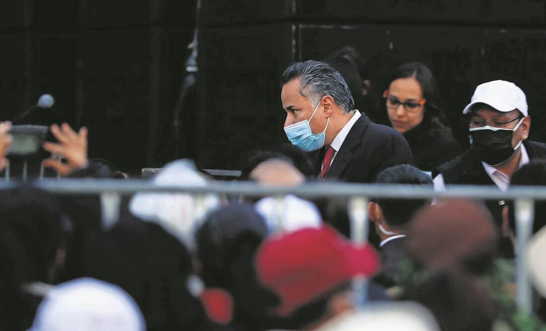 Santiago Nieto, el destituido titular de la UIF, se sentó en la zona de “invitados especiales”. Foto: Diego Simón/ EL UNIVERSAL