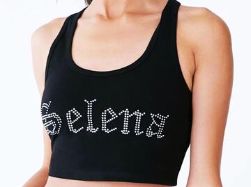 Con ansías locas esperamos esta colección de ropa de Selena