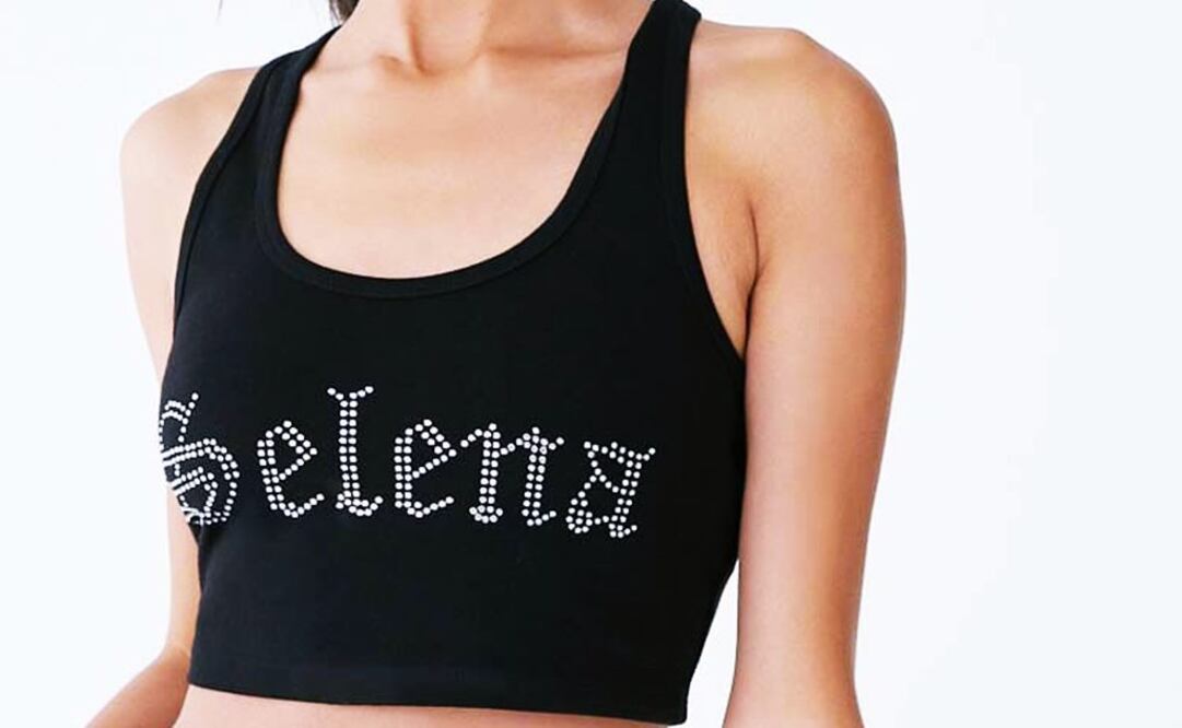 La colección se compone de playeras, sudaderas, crop tops, pants, gorras y pines / Fotos: Forever 21