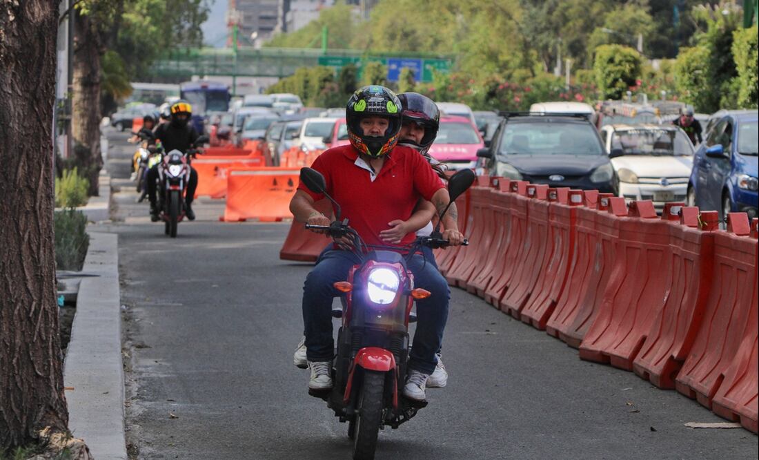 Invadir la ciclovía por cualquier vehículo motorizado está prohibido y se castiga con multa. Foto: Darío Luna/EL UNIVERSAL