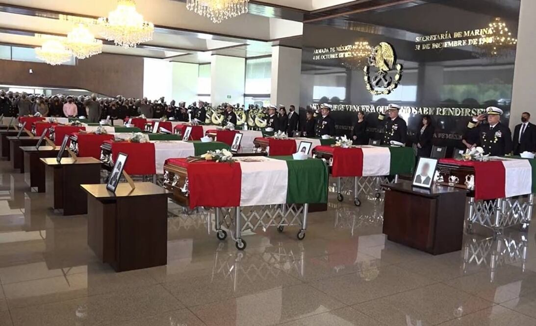 14 elementos de la Marina perdieron la vida y a uno más se debate entre la vida y la muerte después del desplome de un helicóptero tras la captura de Caro Quintero. Foto: Especial