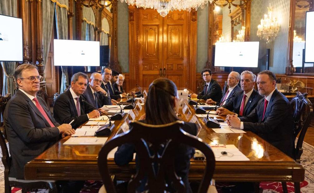La presidenta Claudia Sheinbaum sostuvo una reunión en Palacio Nacional con Jamieson Greer, Representante Comercial de EU, este lunes 20 de abril de 2026. Foto: Presidencia