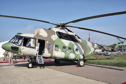 Rusos reparan aeronaves de Marina