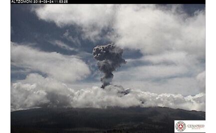 Captan explosiones y caída de fragmentos del volcán Popocatépetl