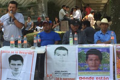 Cocula, un basurero de restos humanos: padres de los 43