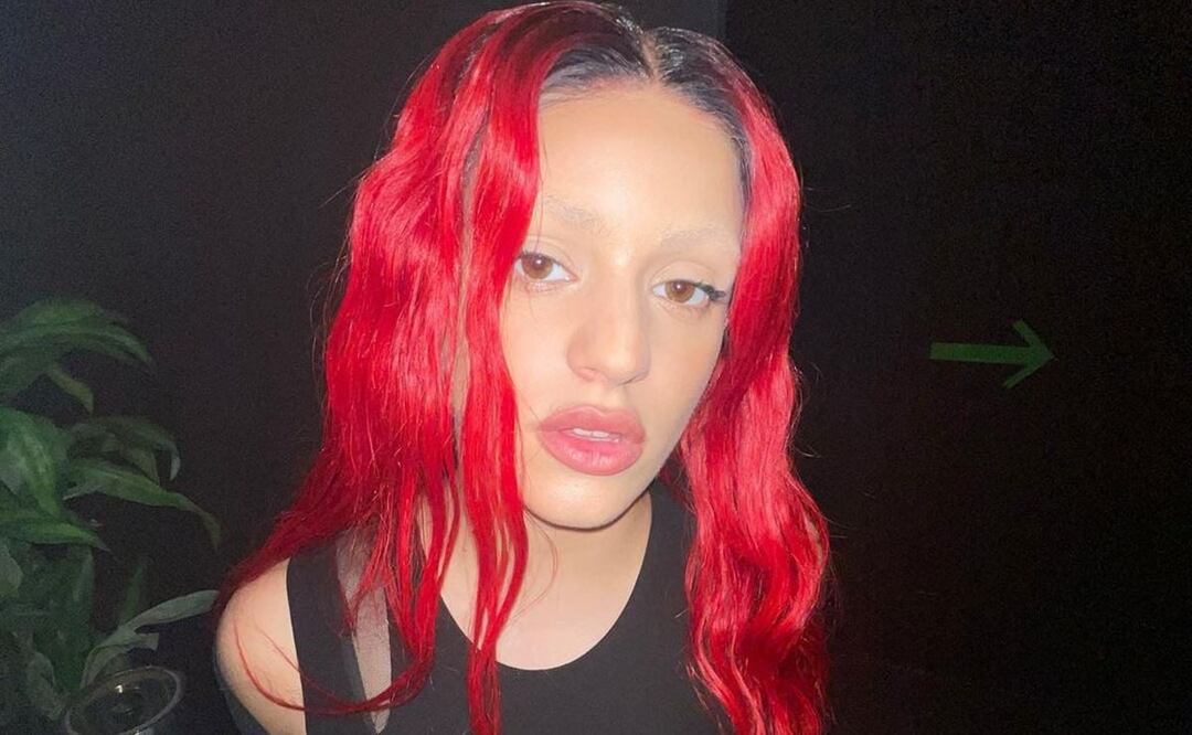 Rosalía compartió imágenes durante su gira en Brasil donde luce ropa interior icónica de los 90 / Foto: Instagram @rosalia.vt