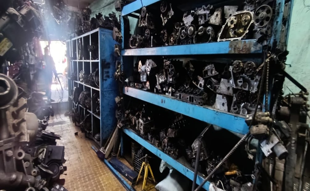 Aseguran 10 toneladas de autopartes en Chicoloapan; cateo de la Fiscalía Edomex deriva de investigación por robo de motocicleta. Foto: Especial