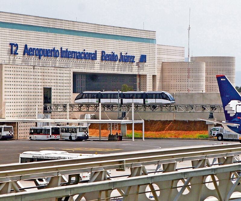 La Terminal 2 del AICM registra hundimientos. Foto: Archivo EL UNIVERSAL