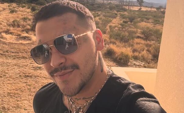 Nodal fue exhibido como deudor alimentario en la marcha del 8M. Foto: Instagram oficial.