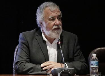Asamblea Constituyente reprueba 'jitomatazo' a César Camacho