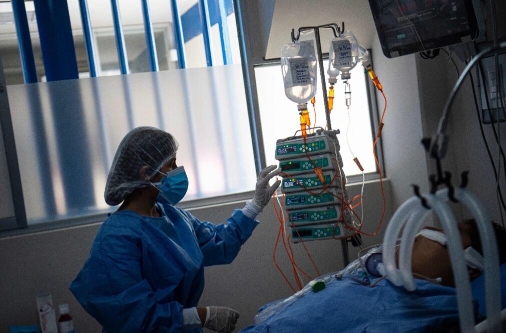 Unidad de Cuidados Intensivos por Covid-19. Foto: AFP / Ernesto Benavides 