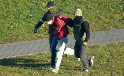 Nuevas protestas contra el presidente de Bielorrusia dejan al menos 300 detenidos