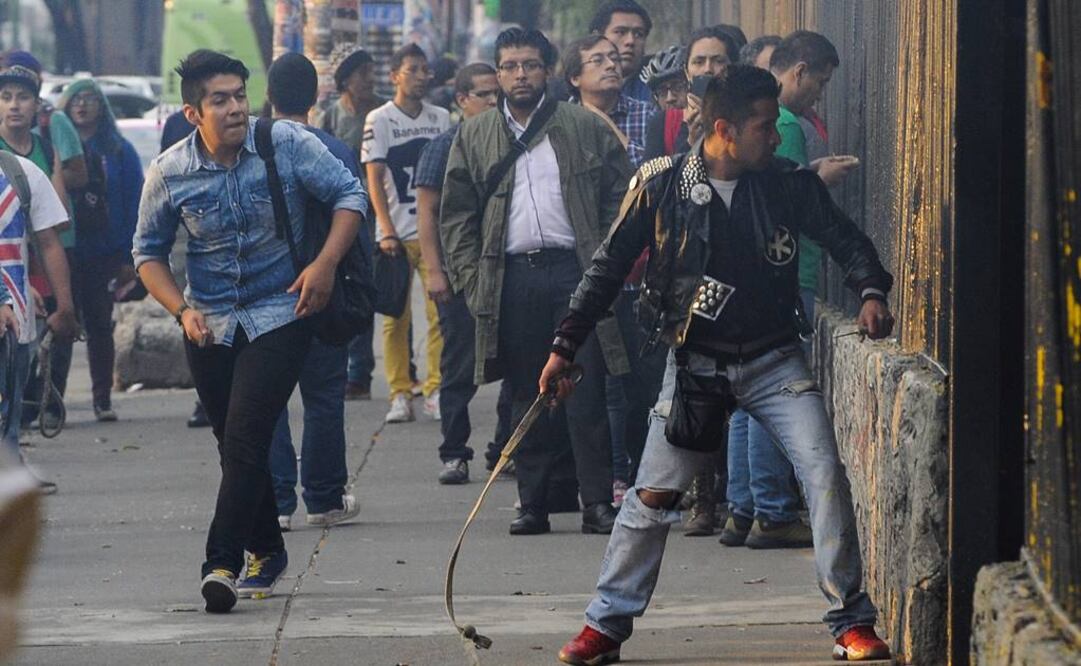 Esta tarde se registró un enfrentamiento en el Colegio de Ciencias y Humanidades plantel Vallejo. FOTO: Cuartoscuro.com