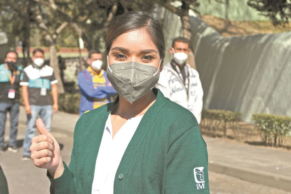 Abigail Hinojosa es una enfermera originaria de Ciudad Juárez. Vino a la capital para ayudar a la atención del Covid. FOTO: CARLOS MEJÍA. EL UNIVERSAL