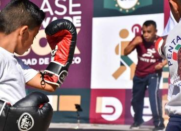 Realizan primer entrenamiento rumbo a clase masiva de box en el Zócalo de la CDMX