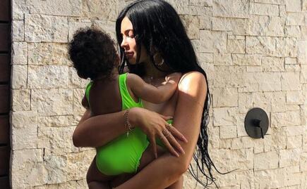 Kylie Jenner y Stormi combinan sus trajes de baño y lucen adorables