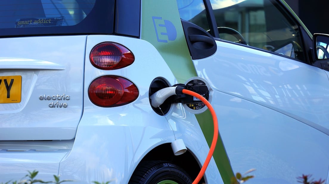 Los autos eléctricos se cargan a distintos niveles. Foto: Pixabay