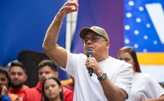 Jefe negociador de Maduro dice que con "certeza" Venezuela luchará ante eventual agresión por tierra, cielo o mar