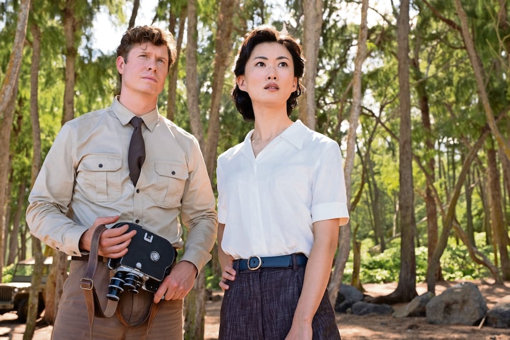 Yamamoto da vida a la doctora Keiko Miura, una científica que investiga al monstruo tras la gran batalla que tuvo con varias criaturas. Foto: Apple Tv+