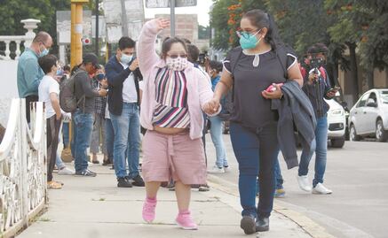 Con amparos, 18 niños reciben vacuna anti-Covid