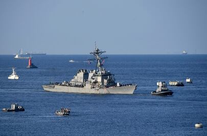 Continúa búsqueda de 7 marinos de EU tras choque de buques cerca de Japón