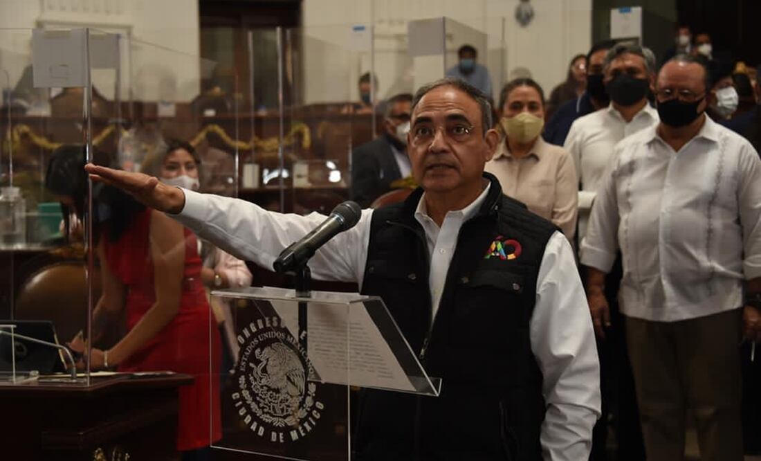 Sin opusición de algún diputado, esta mañana el pleno del Congreso local eligió, por mayoría, a Alberto Esteva Salinas como alcalde sustituto en Álvaro Obregón. Foto: Especial