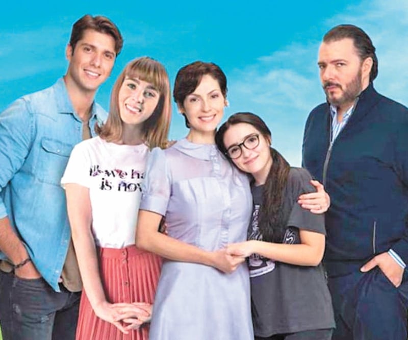 Estrena esta noche La mexicana y el güero en Las Estrellas. Foto: TELEVISA