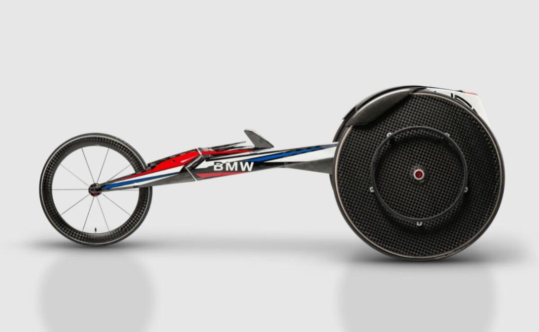 BMW respalda al equipo norteamericano de carreras en silla de ruedas