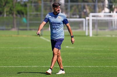 Chivas y Cruz Azul se enfrentan en un duelo crucial de la Jornada 16