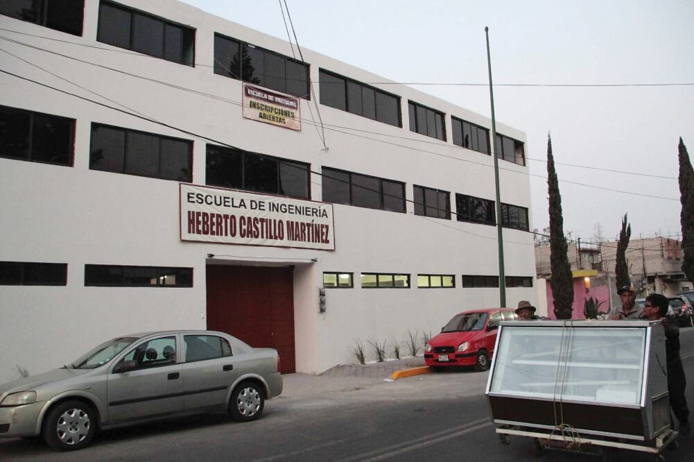 La convocatoria está abierta a todos los particulares interesados, lo que abre la posibilidad para que las universidades de Morena obtengan su registro y validez oficial (ARCHIVO EL UNIVERSAL)