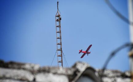 Desde avioneta, piden permanecer en casa por coronavirus en Naucalpan