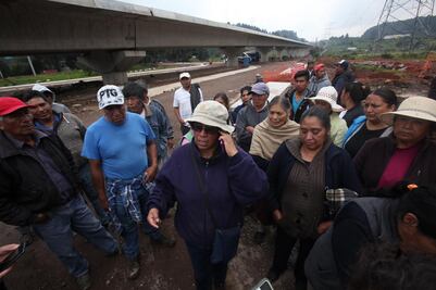 Ejidatarios de Ocoyoacac interrumpen obra de Tren Interurbano