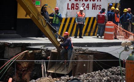 Tardarán más de dos meses en reparar socavón, informa Sacmex