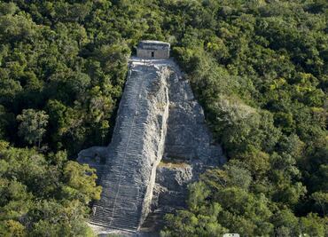 Cobá: la zona arqueológica que domina la selva maya