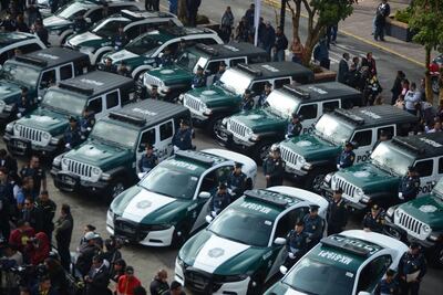 Entregan 21 patrullas a Cuajimalpa