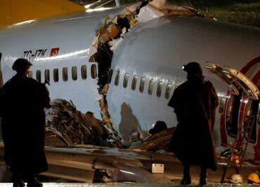 Sube a 120 la cifra de heridos por accidente de avión en Estambul