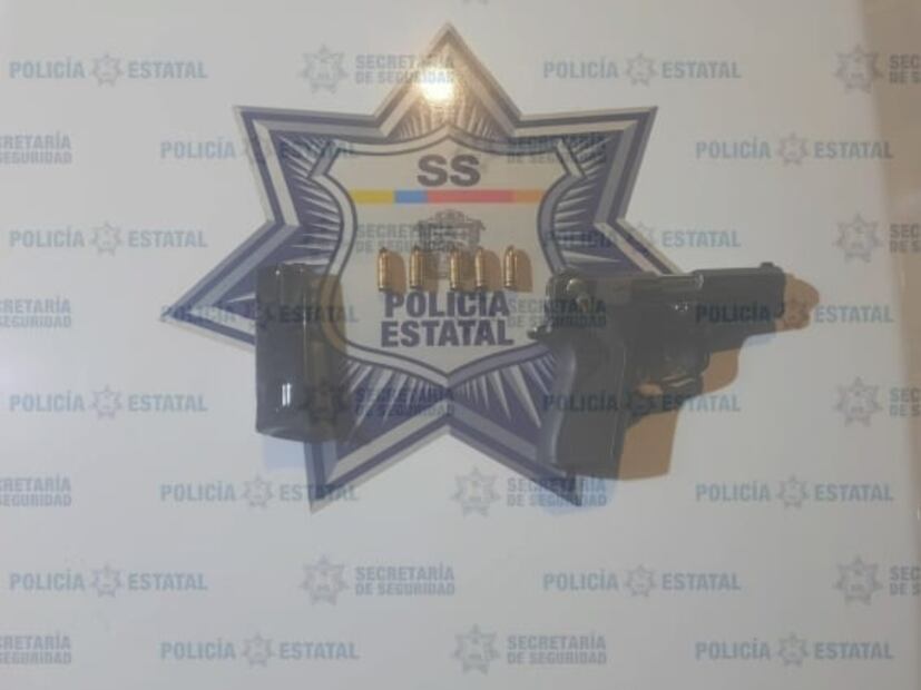 Robaban en patrulla falsa y los detienen en Soyaniquilpan