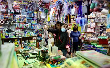 Regreso a clases agarra a papás sin efectivo; Banxico confirma caída en circulación de billetes y monedas