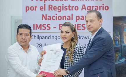 Evelyn Salgado entrega 32 títulos de propiedad a IMSS-Bienestar en Guerrero; fortalecerán accedo a la salud digna y profesional