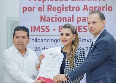 Evelyn Salgado entrega 32 títulos de propiedad a IMSS-Bienestar en Guerrero; fortalecerán accedo a la salud digna y profesional