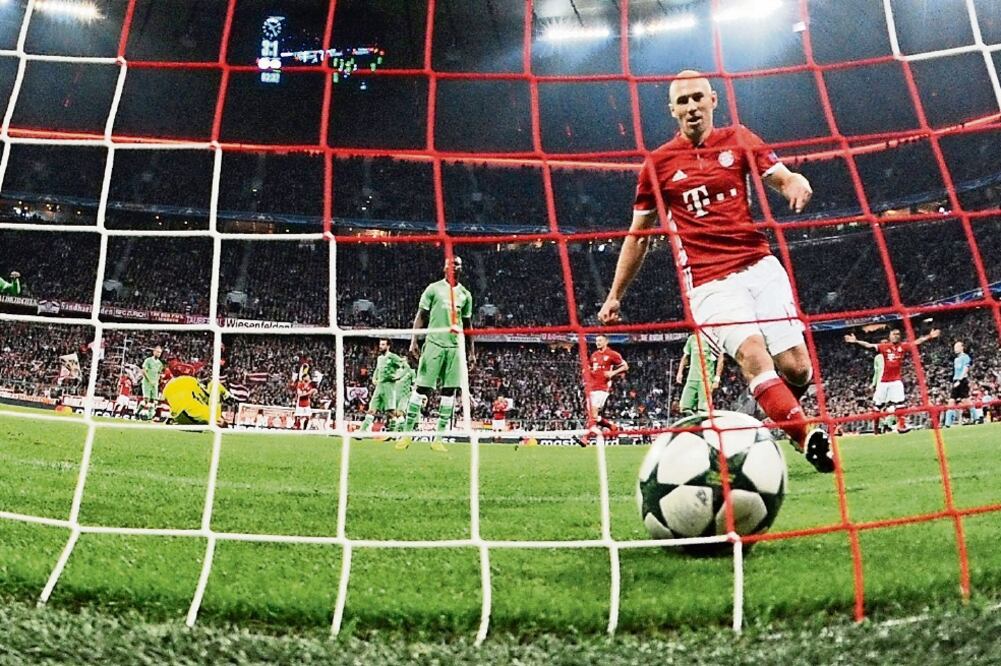 Arjen Robben y el club bávaro vencen 4-1 a los Granjeros (TOBIAS HASE. EFE)