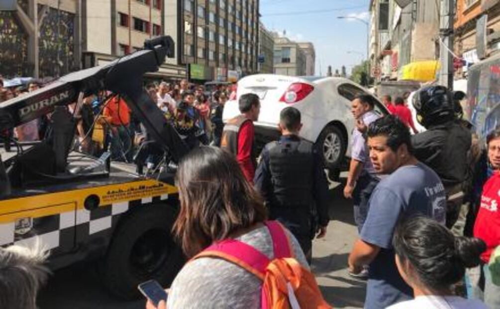 “El carro me arrastró con todo y mi nieta”, dice comerciante de Balderas