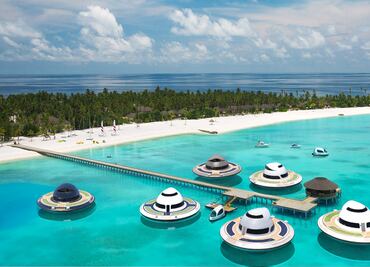 Esta casa en forma de ´platillo volador´ incluye todos los lujos para vivir en el mar