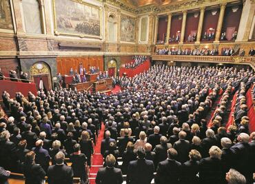 Hollande pide una coalición internacional contra el EI
