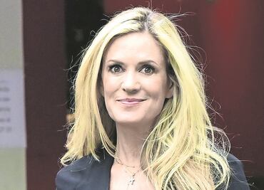 Rebecca de Alba está en el hospital por complicaciones del Covid-19