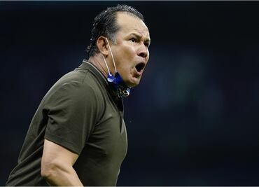 Juan Reynoso: Hemos hecho salir a muchos azules del clóset