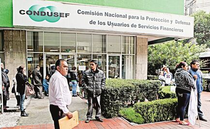 Designarán a ex tesorero capitalino al frente de Condusef